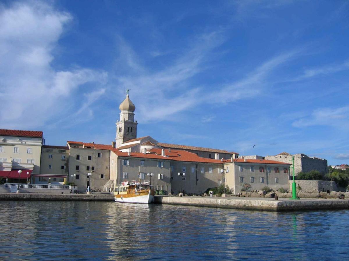 Apartments In Cizici/Insel Krk 31083 Bagian luar foto